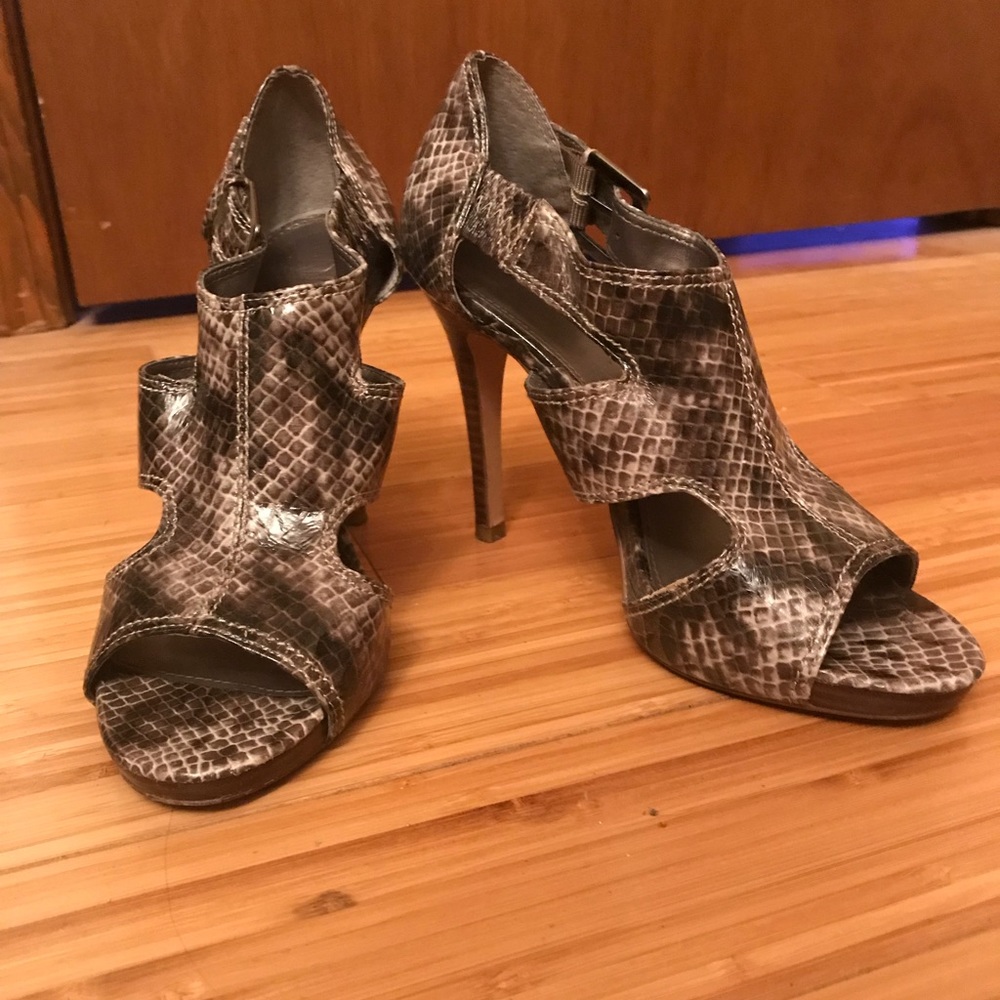 Via Neroli Heels